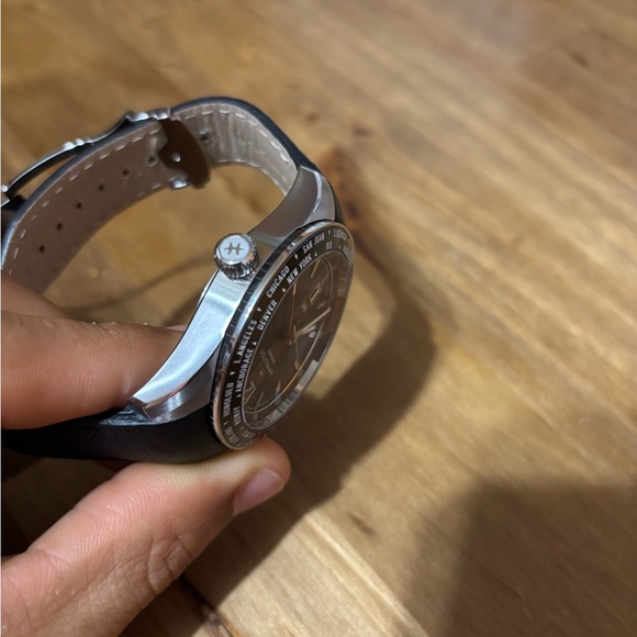 Hamilton Broadway GMT H4372131 - Picture 4 of 7